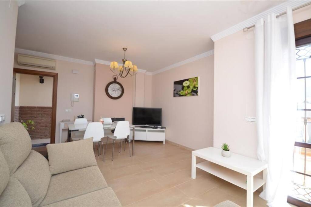 Away,3 Bedroom Villa, Private Pool, Sea Views, Nerja Willa Malaga