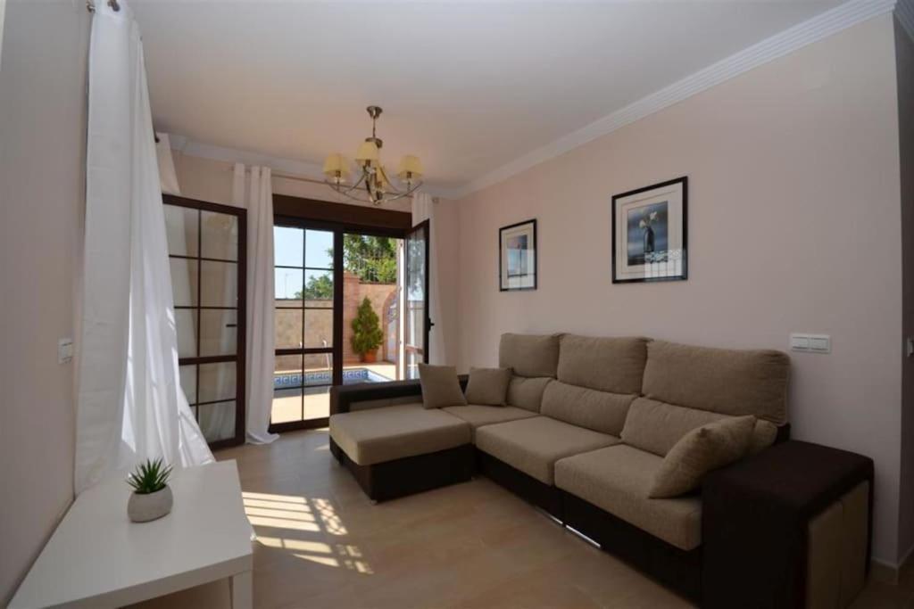 Away,3 Bedroom Villa, Private Pool, Sea Views, Nerja * Malaga